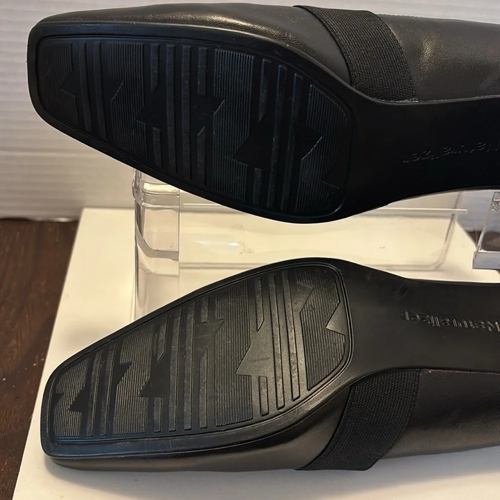 Naturalizer Black Leather Loafers Sleek Flats